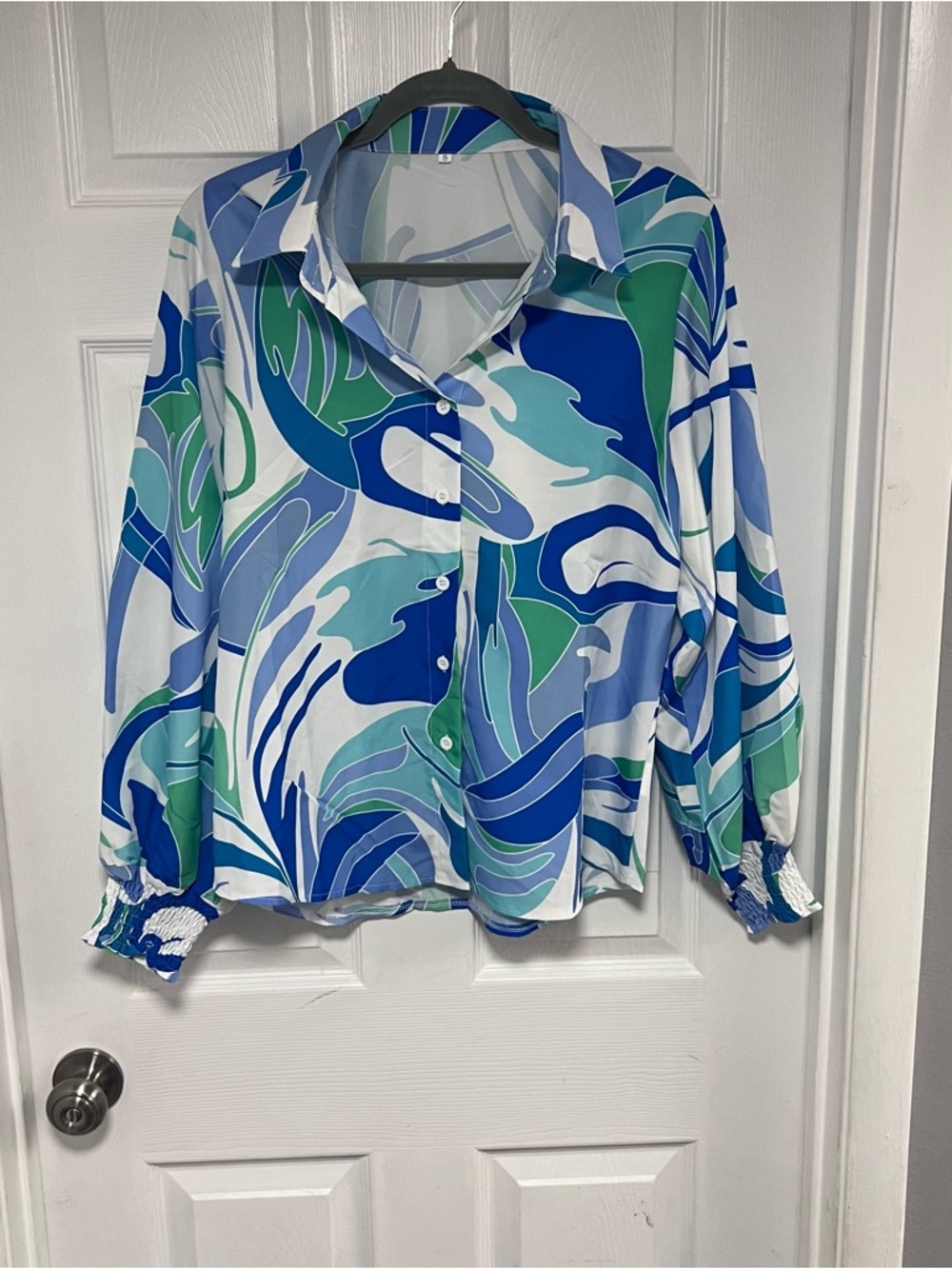 Women's Abstract Wave Print Button-Up Top in Blue & Green Size S